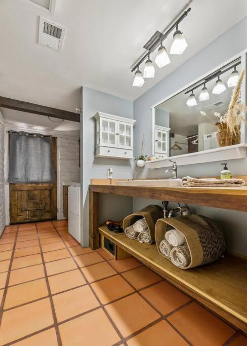 Scenic Spanish Rancho - Breathtaking Views Three Rivers Bagian luar foto
