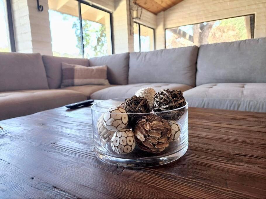 Scenic Spanish Rancho - Breathtaking Views Three Rivers Bagian luar foto