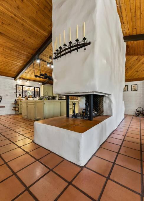 Scenic Spanish Rancho - Breathtaking Views Three Rivers Bagian luar foto